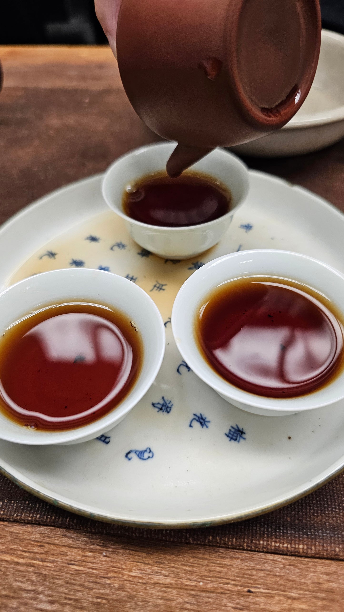 Euphoric Ecstacy is a 2021 Lao Cong Shui Xian grown in Huiyuan Keng. Herbal, thick, and deeply energizing—aged old bush oolong at its finest.