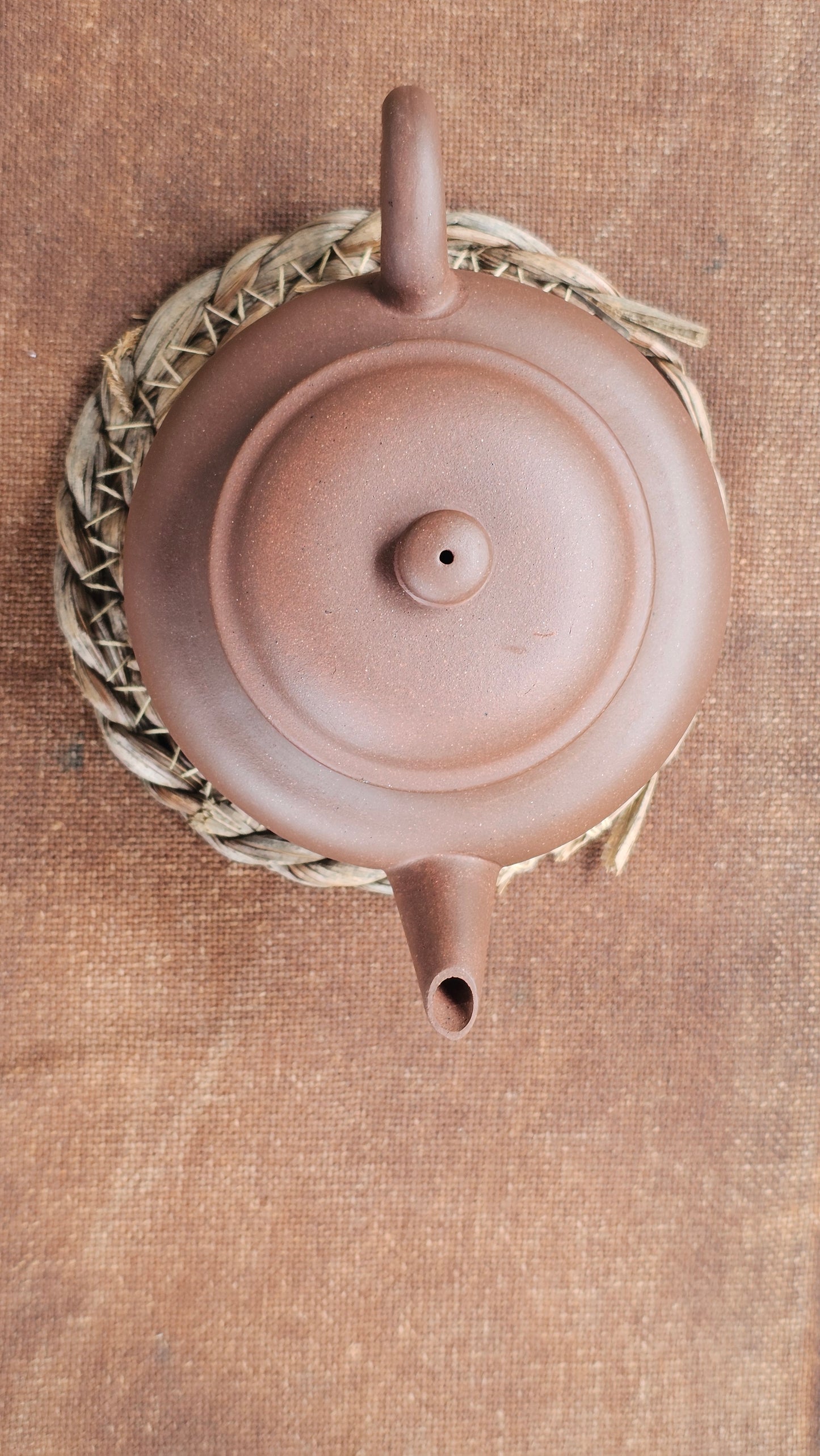 Late Qing Dynasty Bian Deng Hu Zisha 250ml Teapot