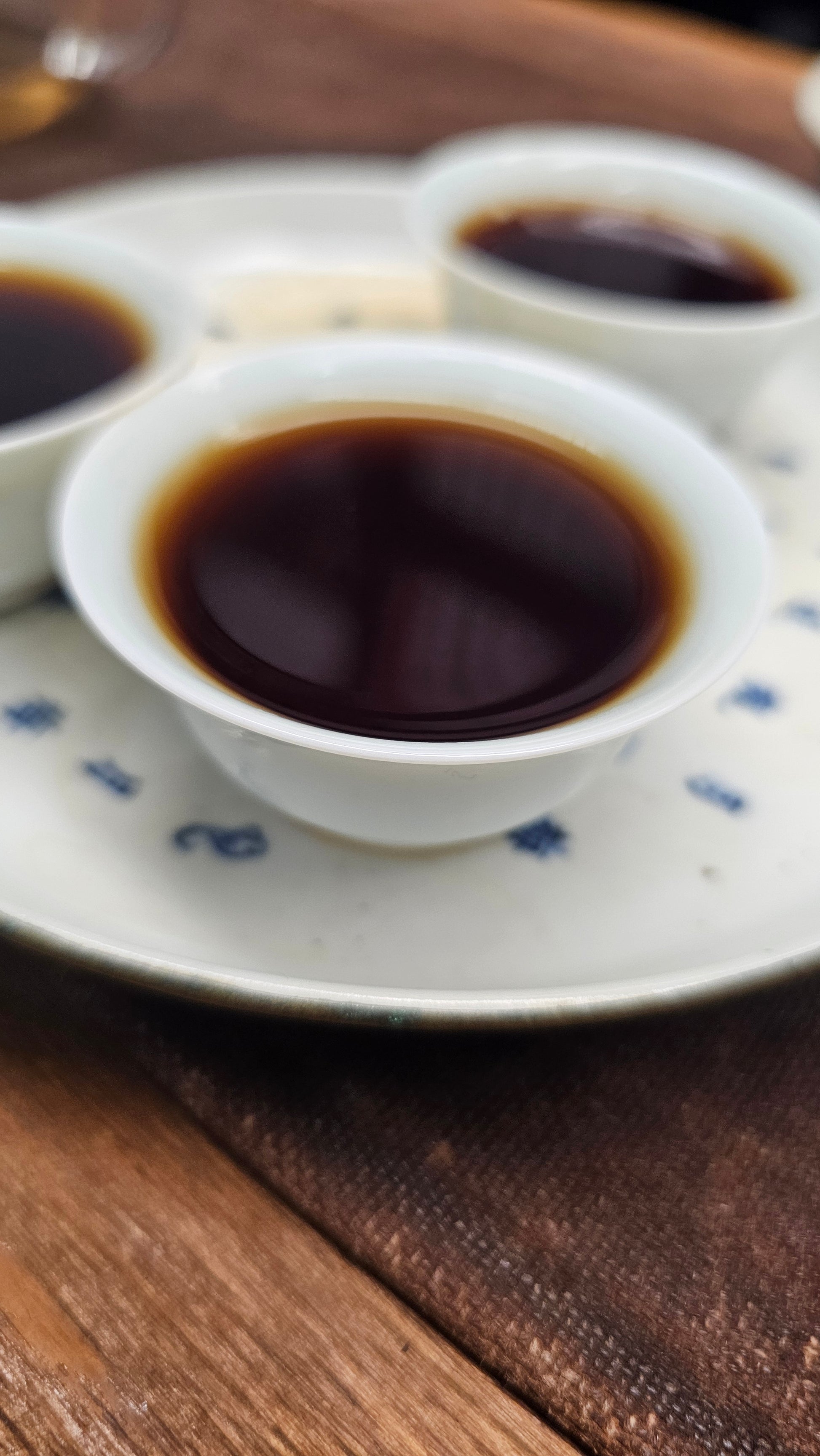 This single bush Dan Cong from the 1960s is rare and legendary. Aged in perfect conditions, it delivers soft spice, old wood, and high vibration.

