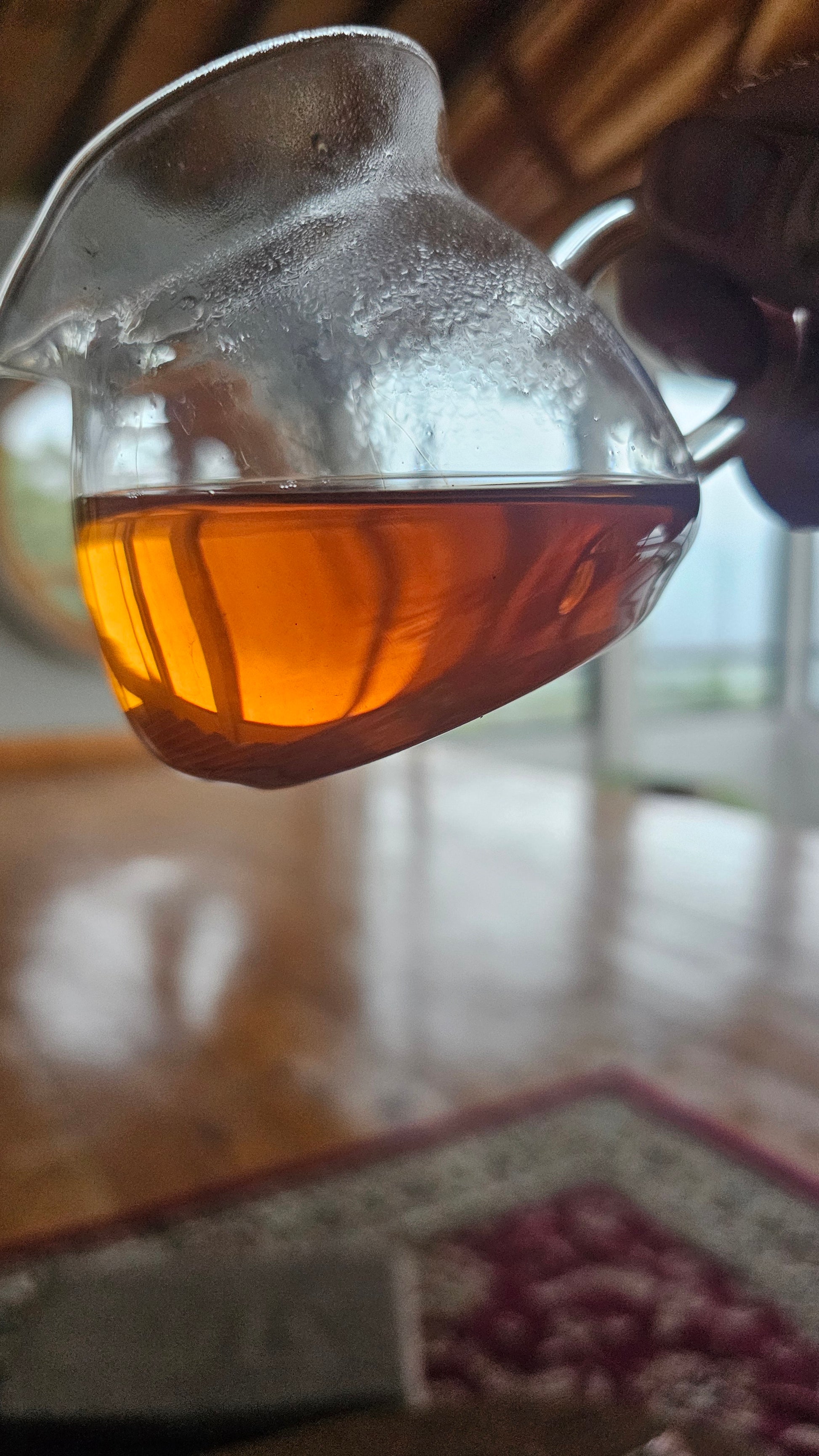 This 2011 Rou Gui offers cinnamon warmth, roasted elegance, and Wuyi cliff minerality. Aged to softness, with depth that lingers through every steep.

