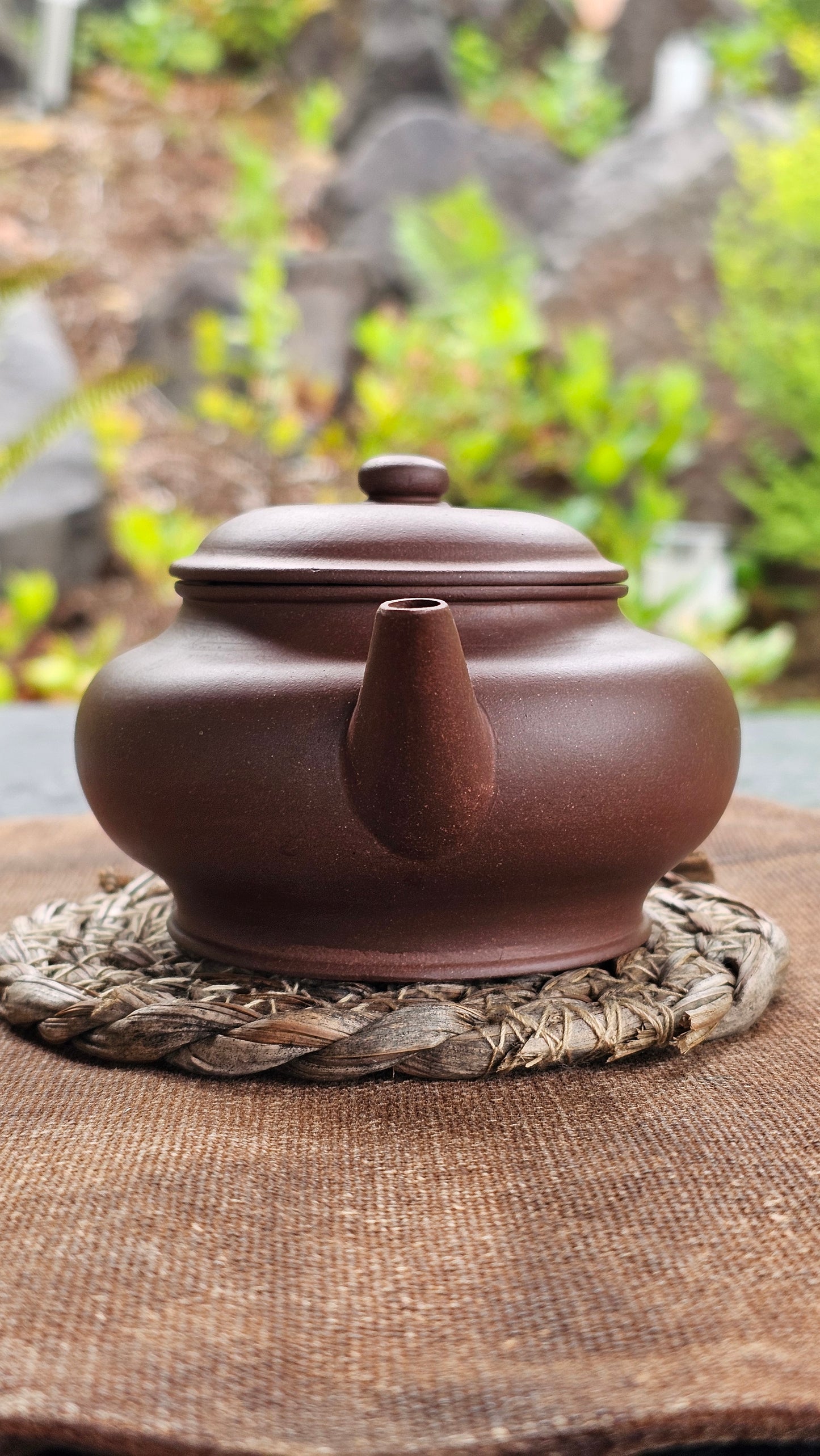 Late Qing Dynasty Bian Deng Hu Zisha 250ml Teapot